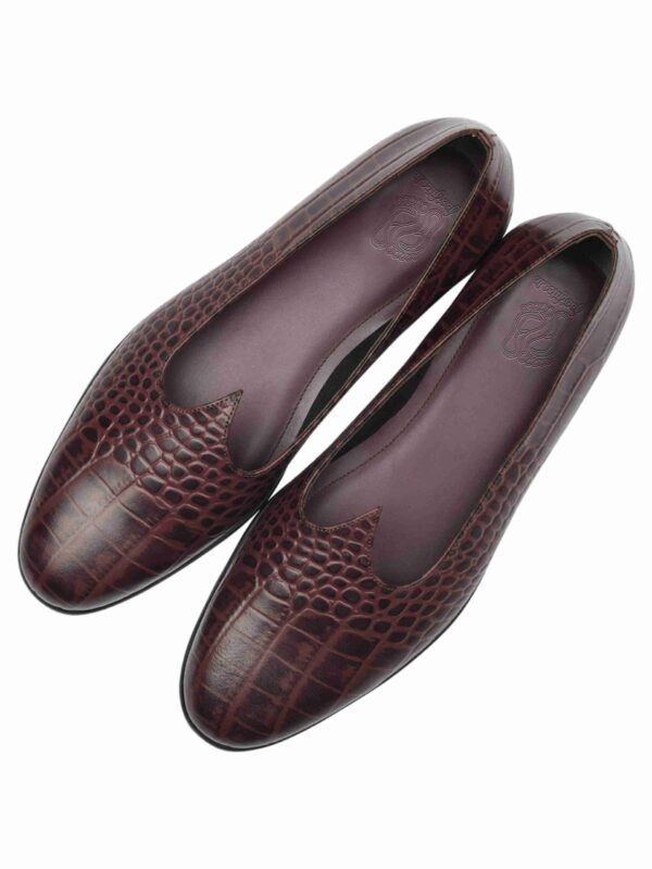 Snake Print Burgundy Mojri