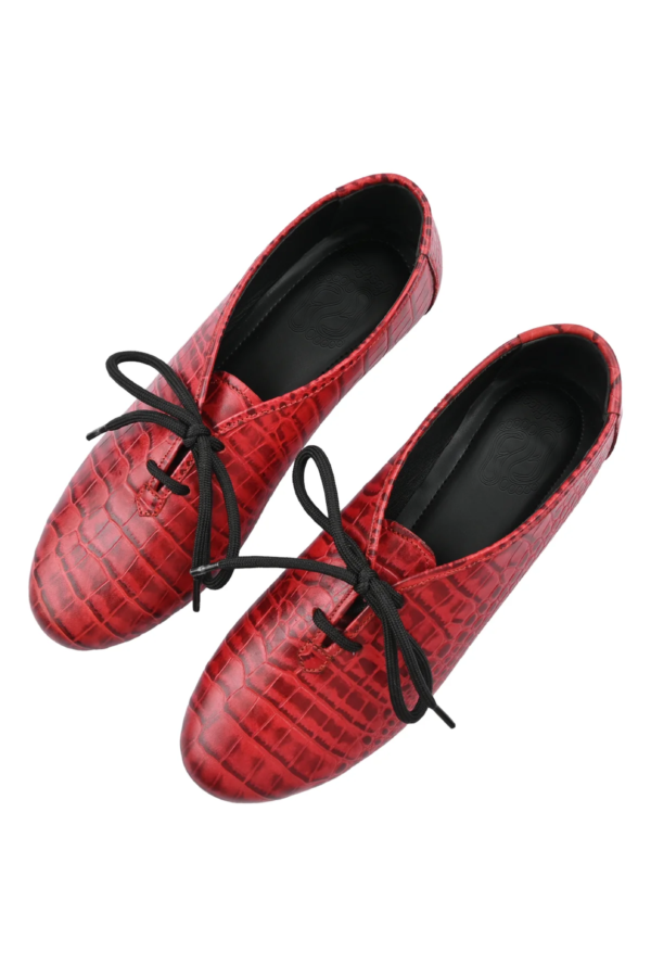 Red Derby Shoes with Bow Laces for Women - Image 2