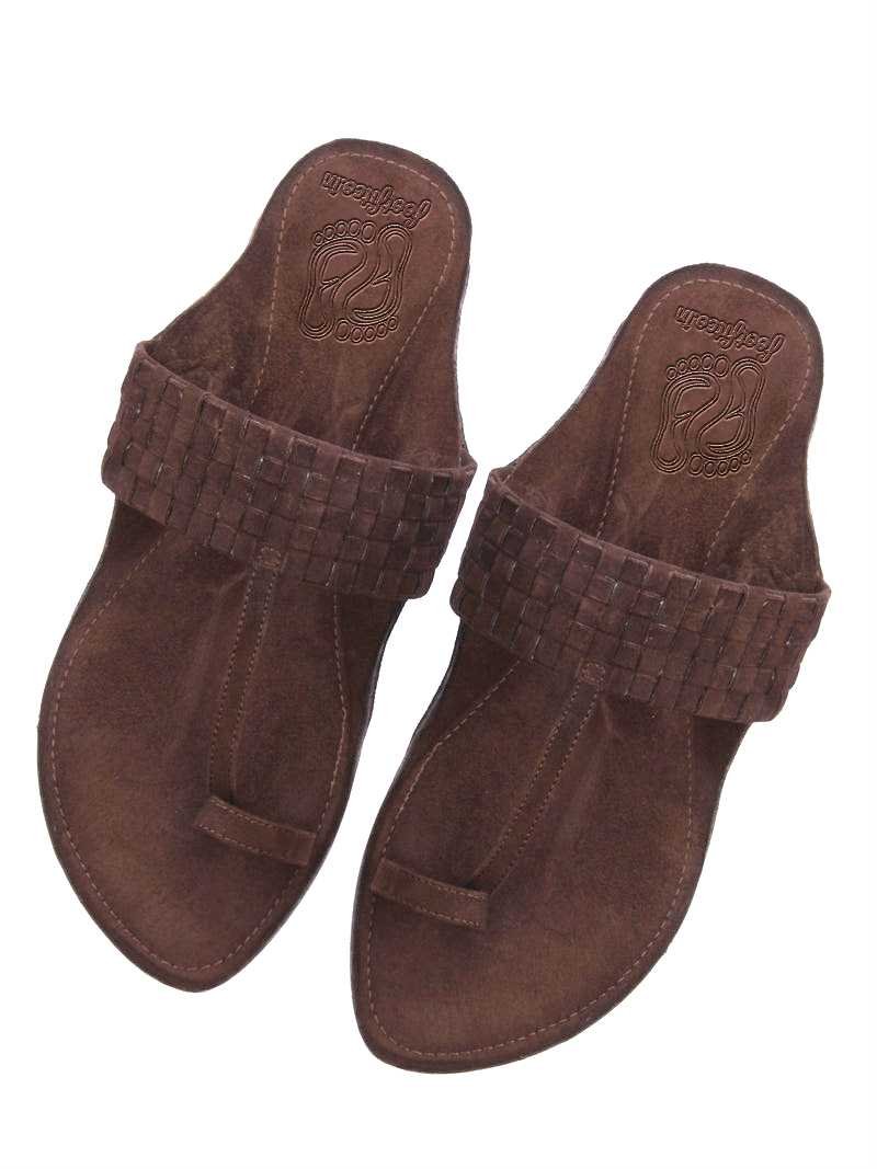 BROWN-KOLPURI-BRICKS-PATTERN-STRAP.jpg